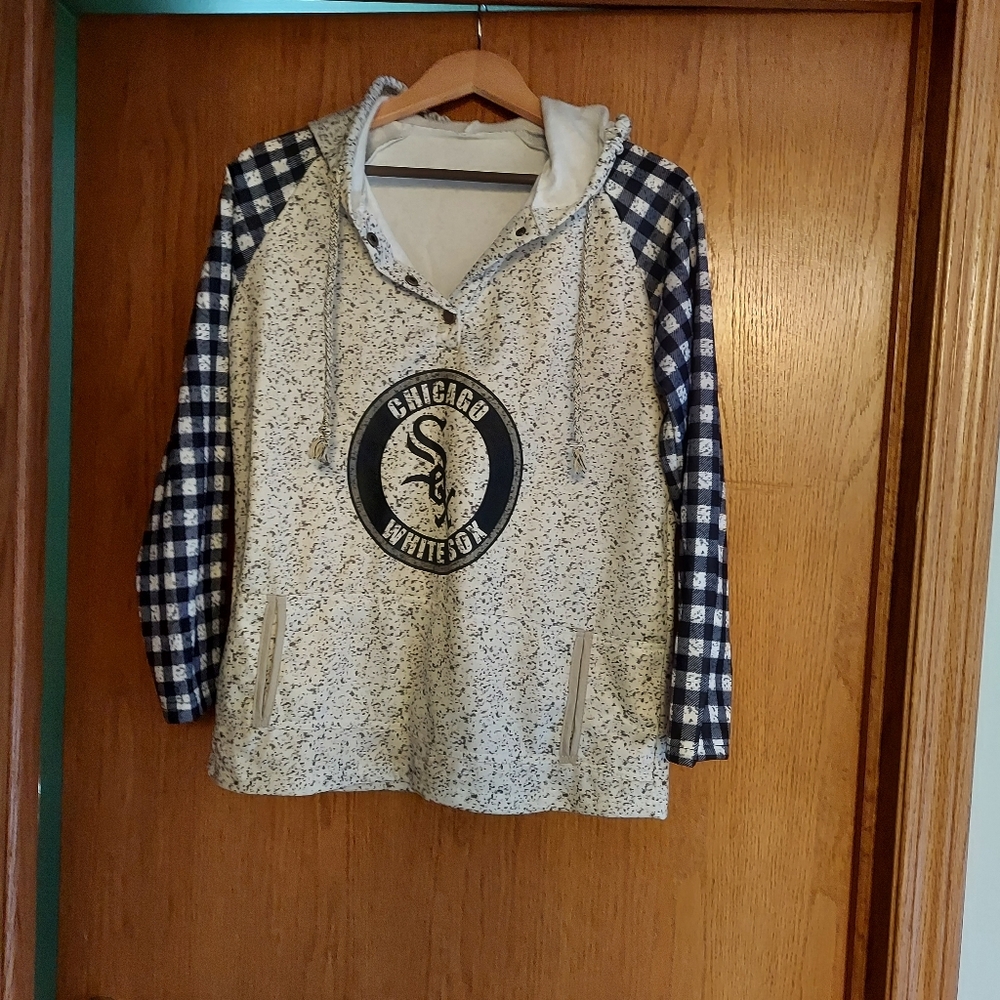 Womens Whitesox hoodie